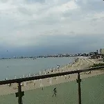 Sunny Bay
