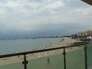 Sunny Bay