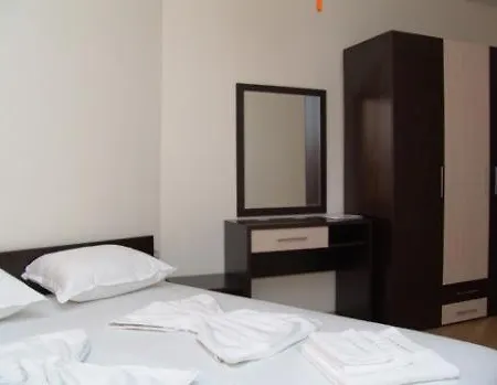 Апарт-отель Sunny Bay 3*