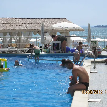 Sunny Bay Apart Otel 3*