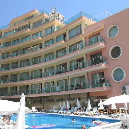 Sunny Bay Апарт-отель 3*