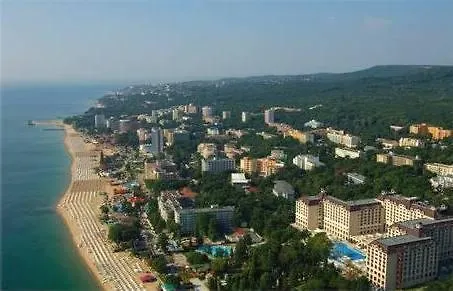 Sunny Bay Slăntjev Brjag