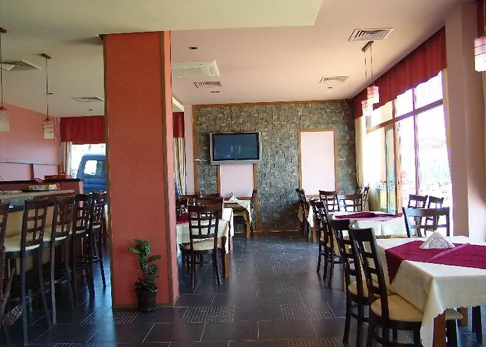 Sunny Bay Апарт-отель 3*